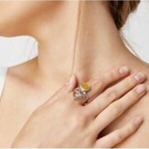 Free People Voyage Ring, size 8, never worn, Amber/Silver